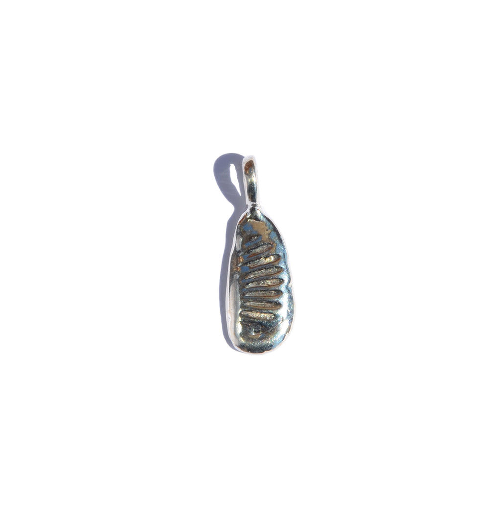 Drop Leucolla Pendant